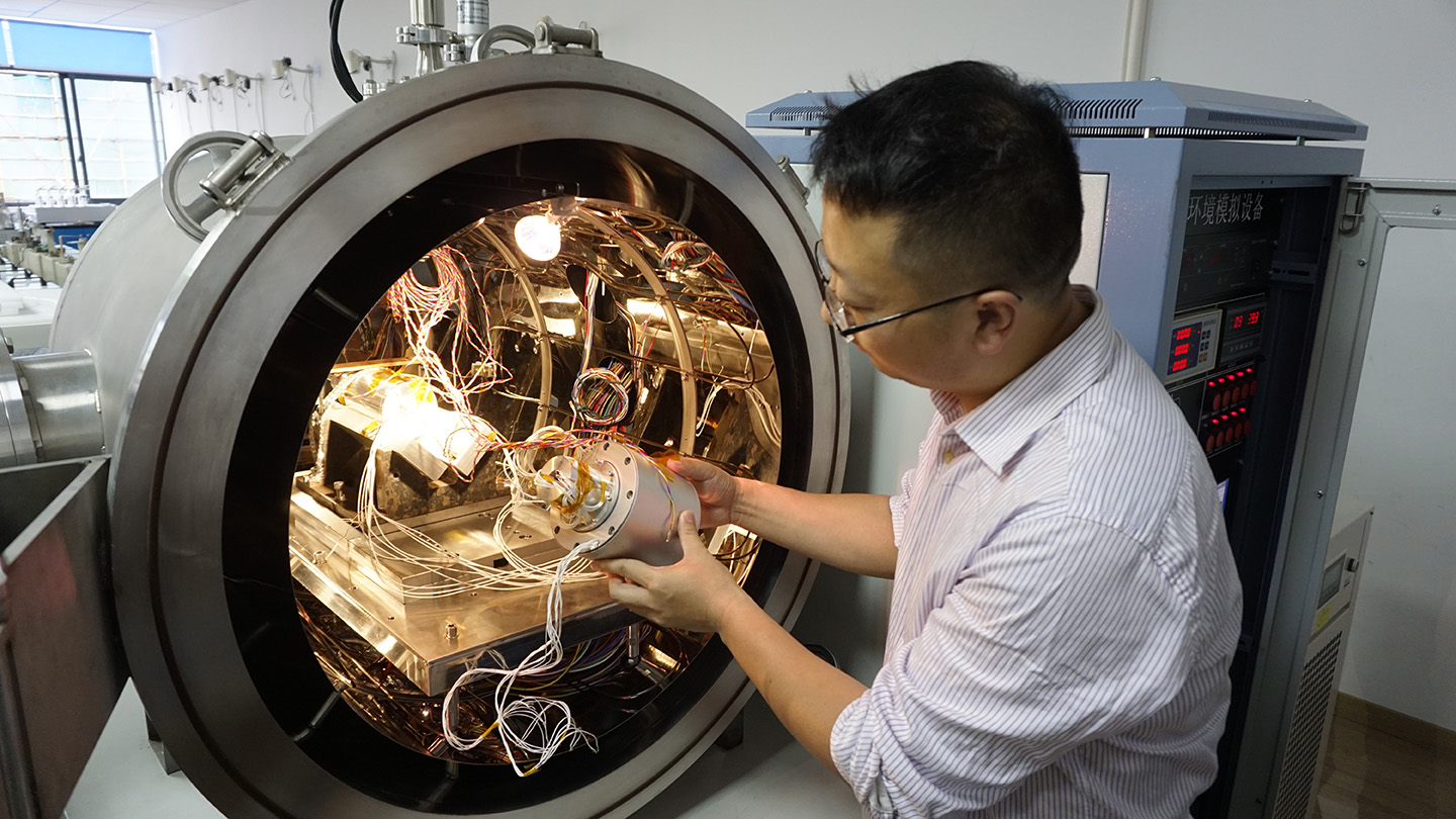 一億轉導電滑環(huán)